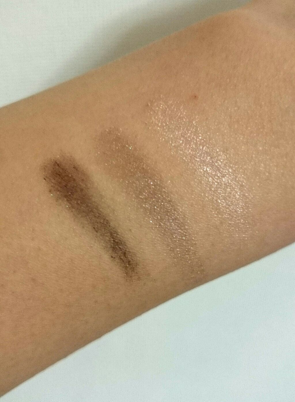 トーンアップアイシャドウ/CEZANNE/アイシャドウパレットを使ったクチコミ(2枚目)