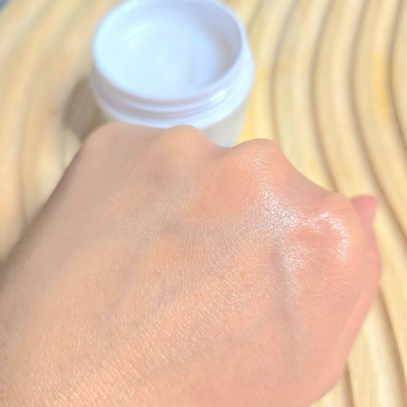 センシティブ シールドバリア オイルクリーム/iniks/フェイスクリームを使ったクチコミ(7枚目)