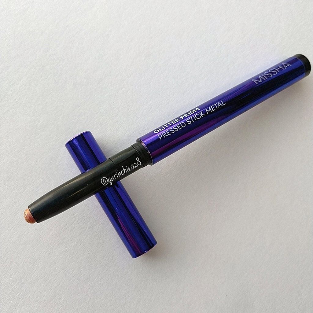 グリッタープリズム スティック メタル/MISSHA/スティックアイシャドウを使ったクチコミ(2枚目)