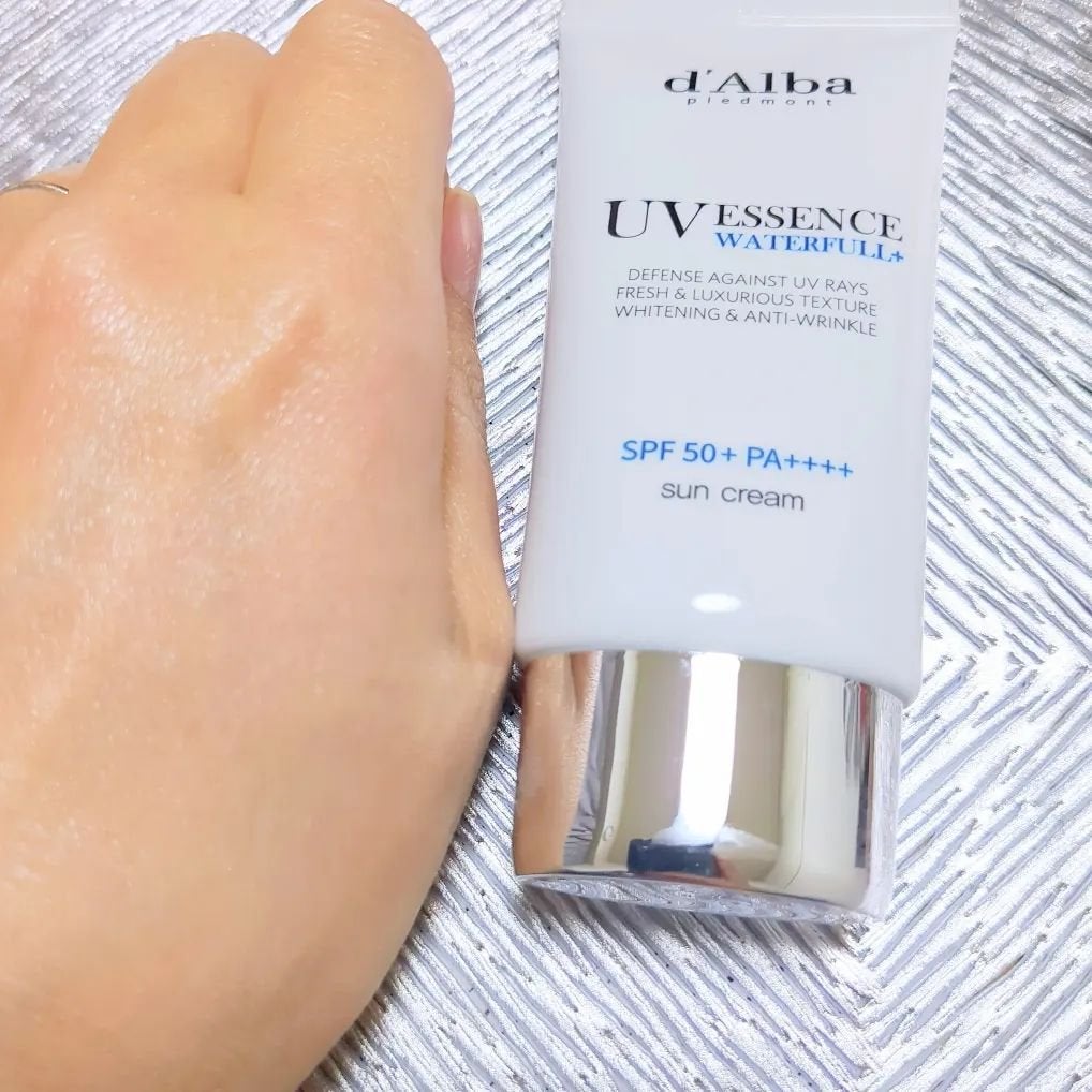 ダルバ ウォータフル エッセンス サンクリーム/ダルバ/日焼け止めクリームを使ったクチコミ(3枚目)