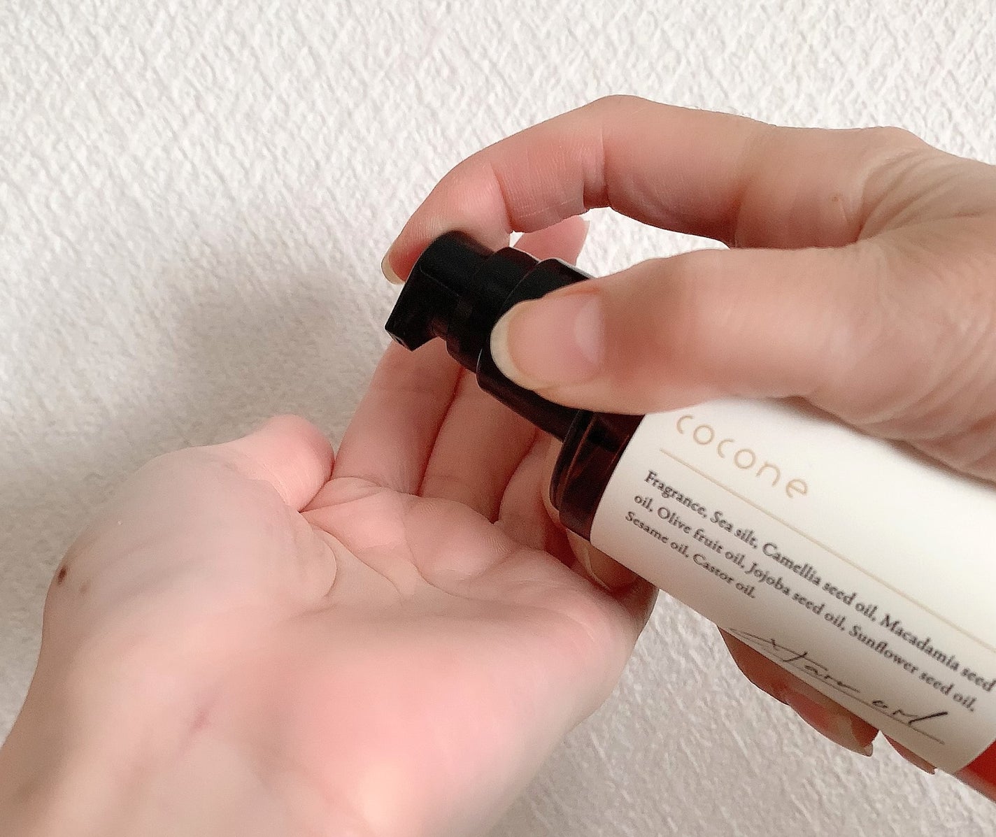 ヘアエッセンスオイル(モイスト)/cocone/ヘアオイルを使ったクチコミ(3枚目)