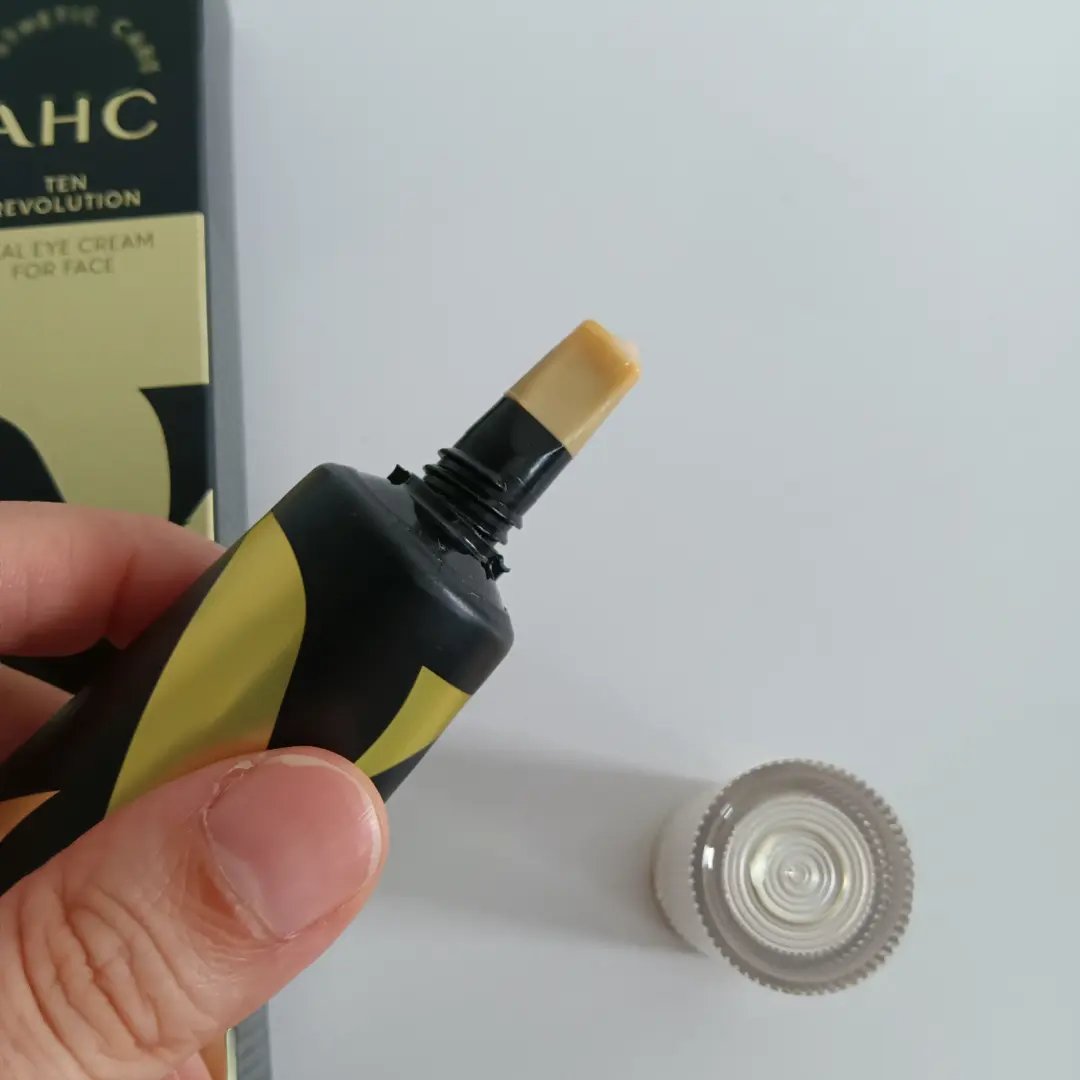 テンレボリューション リアルアイクリーム フォーフェイス/AHC/アイケア・アイクリームを使ったクチコミ（2枚目）