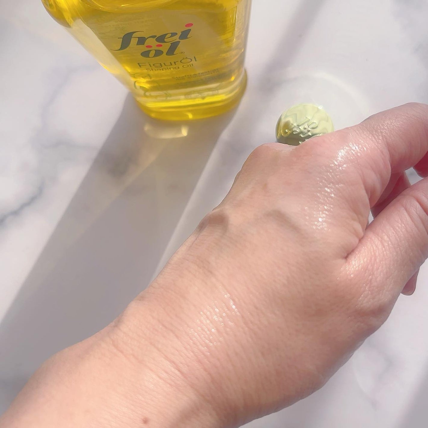 シェイピングオイル(Shaping Oil)/フレイオイル(freioil)/ボディオイルを使ったクチコミ(4枚目)