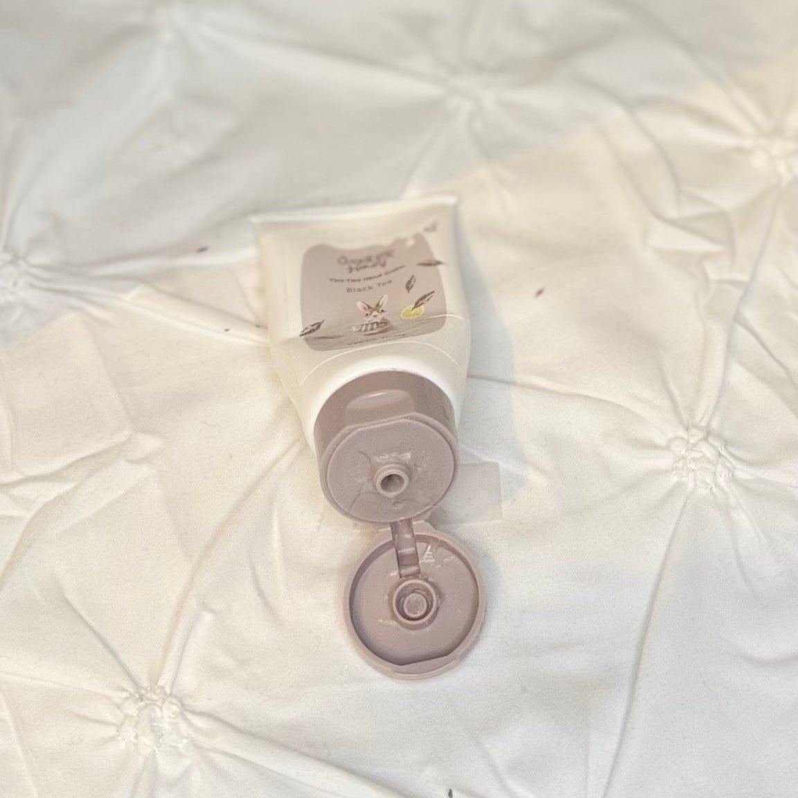 ワンダーハニー とろとろハンドクリーム すっきり果実のブラックティー/VECUA Honey/ハンドクリームを使ったクチコミ(1枚目)