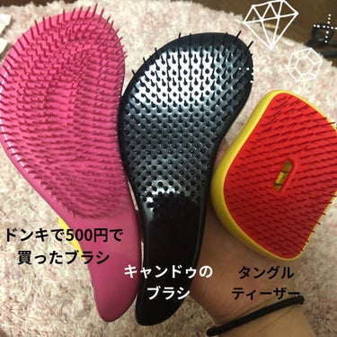 コンパクトスタイラー ミニーマウス／イエローバブル/TANGLE TEEZER/ヘアブラシを使ったクチコミ（2枚目）