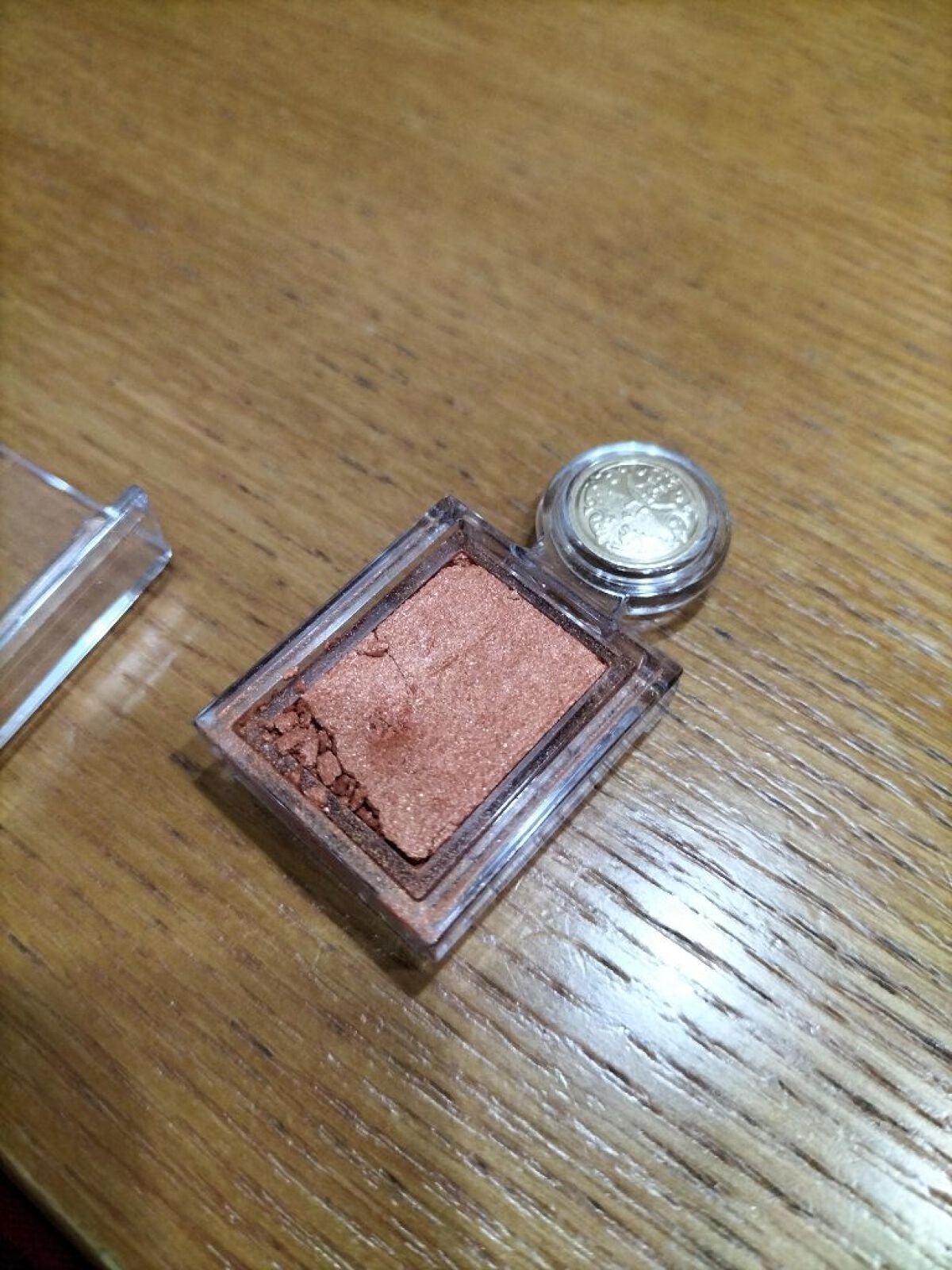 シャドーカスタマイズ/MAJOLICA MAJORCA/単色アイシャドウを使ったクチコミ(2枚目)