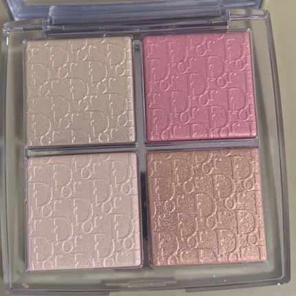 ディオール バックステージ フェイス グロウ パレット/Dior/ハイライトを使ったクチコミ(2枚目)