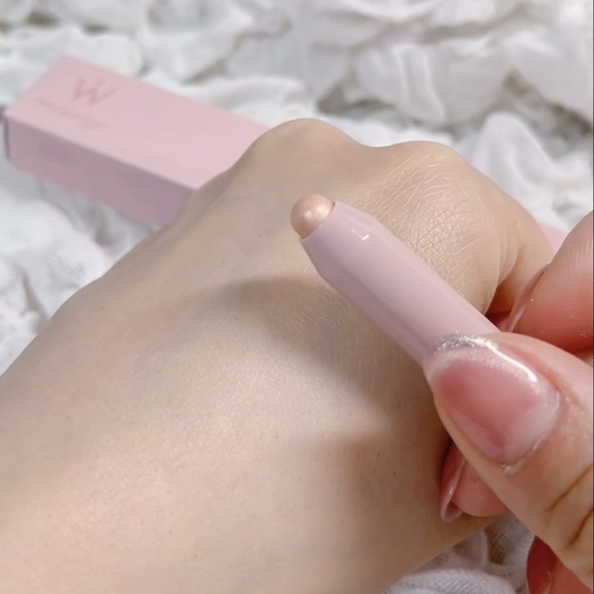 ウォンジョンヨ　メタルシャワーペンシル 05バニラヴェール/Wonjungyo/スティックアイシャドウを使ったクチコミ（3枚目）