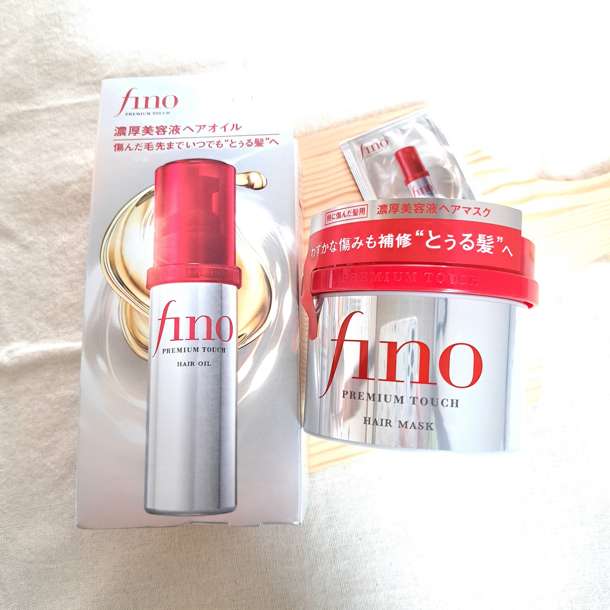 ୨୧フィーノプレミアムタッチ  浸透美容液ヘアオイル୨୧ 
𓈒 𓏸 𓐍  𓂃 𓈒𓏸 𓂃◌𓈒𓐍 𓈒
ドンキでトリートメントとセットで
1600円ほどで売られていたので
購入しました！

まず最初、何度もプッシュしても
でて