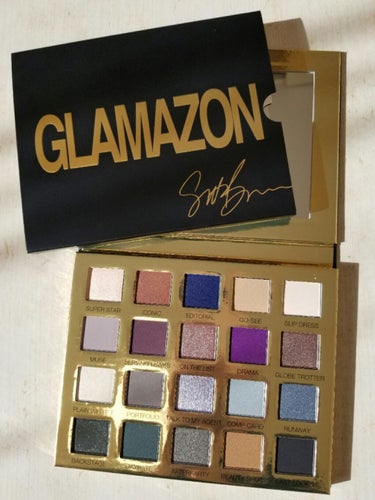 GLAMAZON PIGMENT PALETTE/Scott Barnes/パウダーアイシャドウを使ったクチコミ（2枚目）