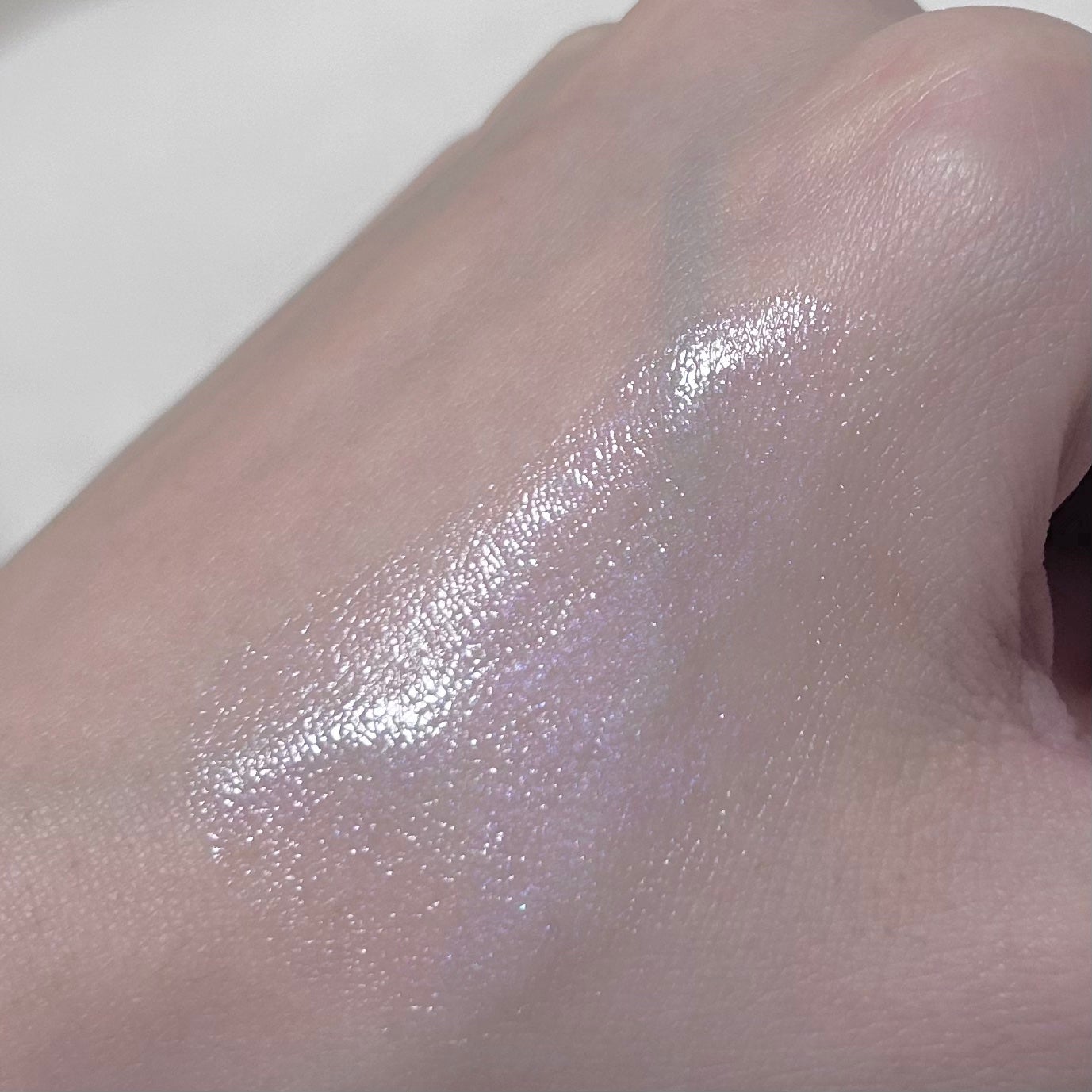 ボーム エサンシエル/CHANEL/スティックハイライトを使ったクチコミ(3枚目)