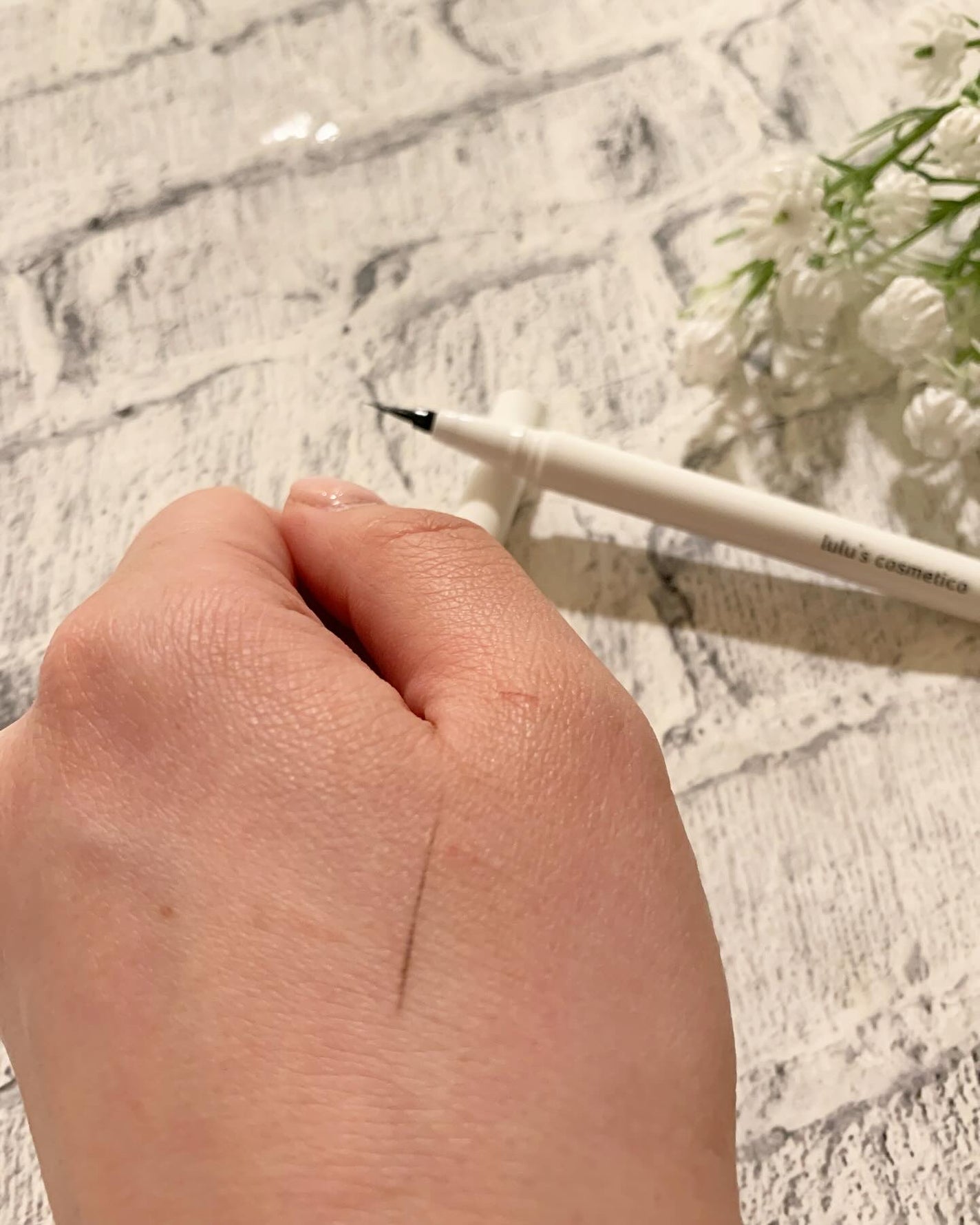 リキッドアイライナー/ルルズコスメティコ/リキッドアイライナーを使ったクチコミ(3枚目)