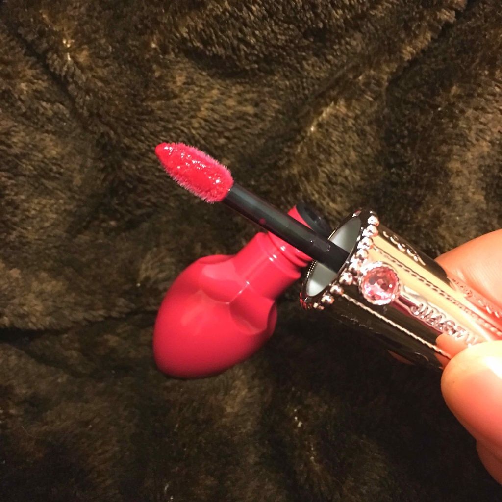 フォーエヴァージューシー オイルルージュ ティント 04 ruby cassis/JILL STUART/リップティントを使ったクチコミ（2枚目）