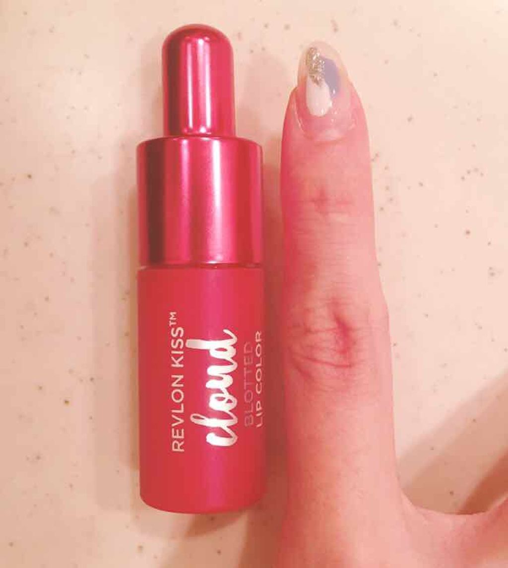 キス クラウド ブロッテッド リップ カラー/REVLON/口紅を使ったクチコミ(2枚目)