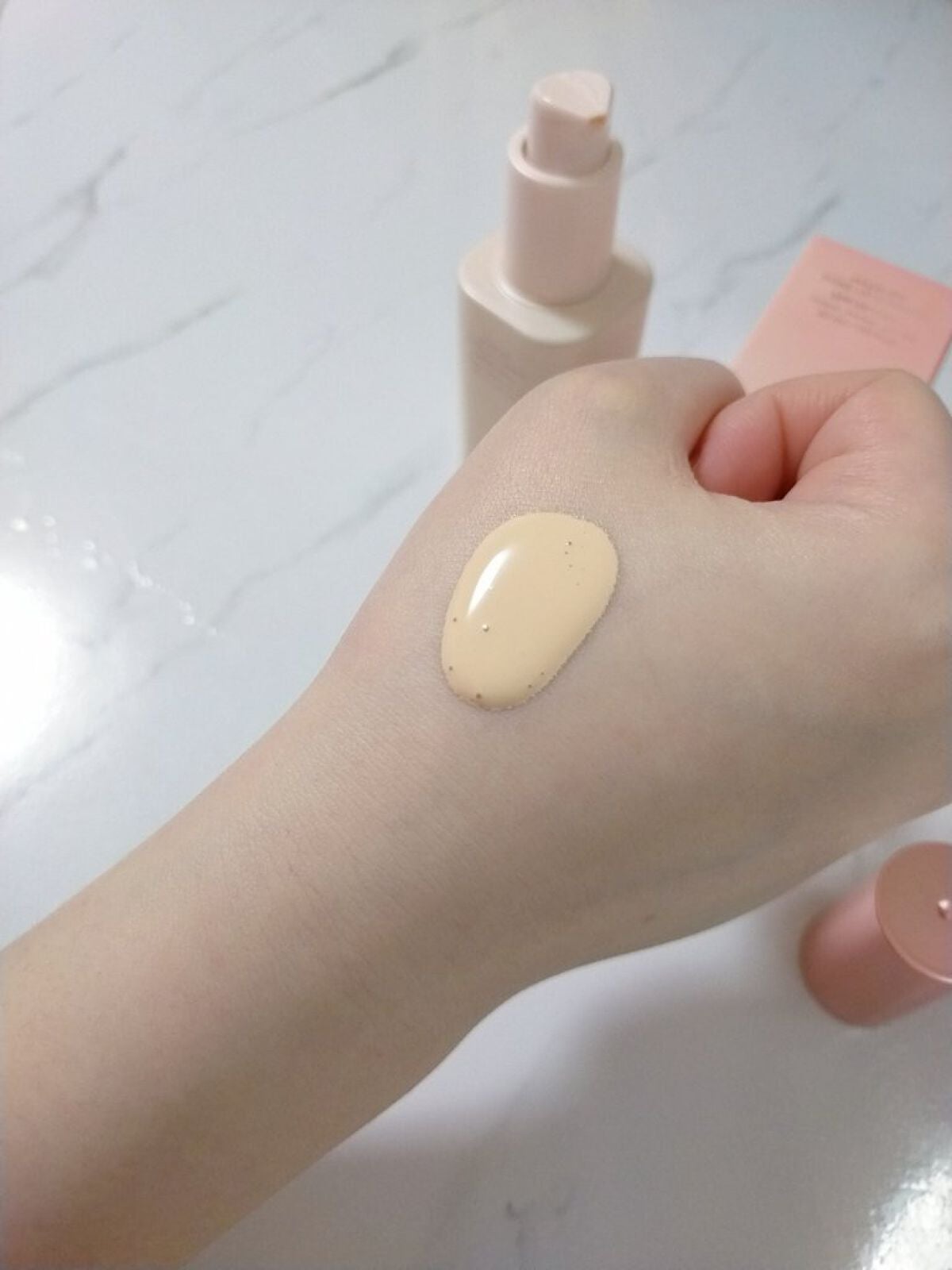 マスクフィットトーンアップエッセンス/TIRTIR(ティルティル)/化粧下地を使ったクチコミ(3枚目)