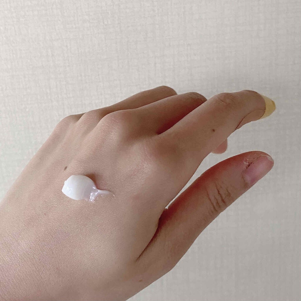 メイクミーハッピー ハンドクリーム WHITE/キャンメイク/ハンドクリームを使ったクチコミ(2枚目)