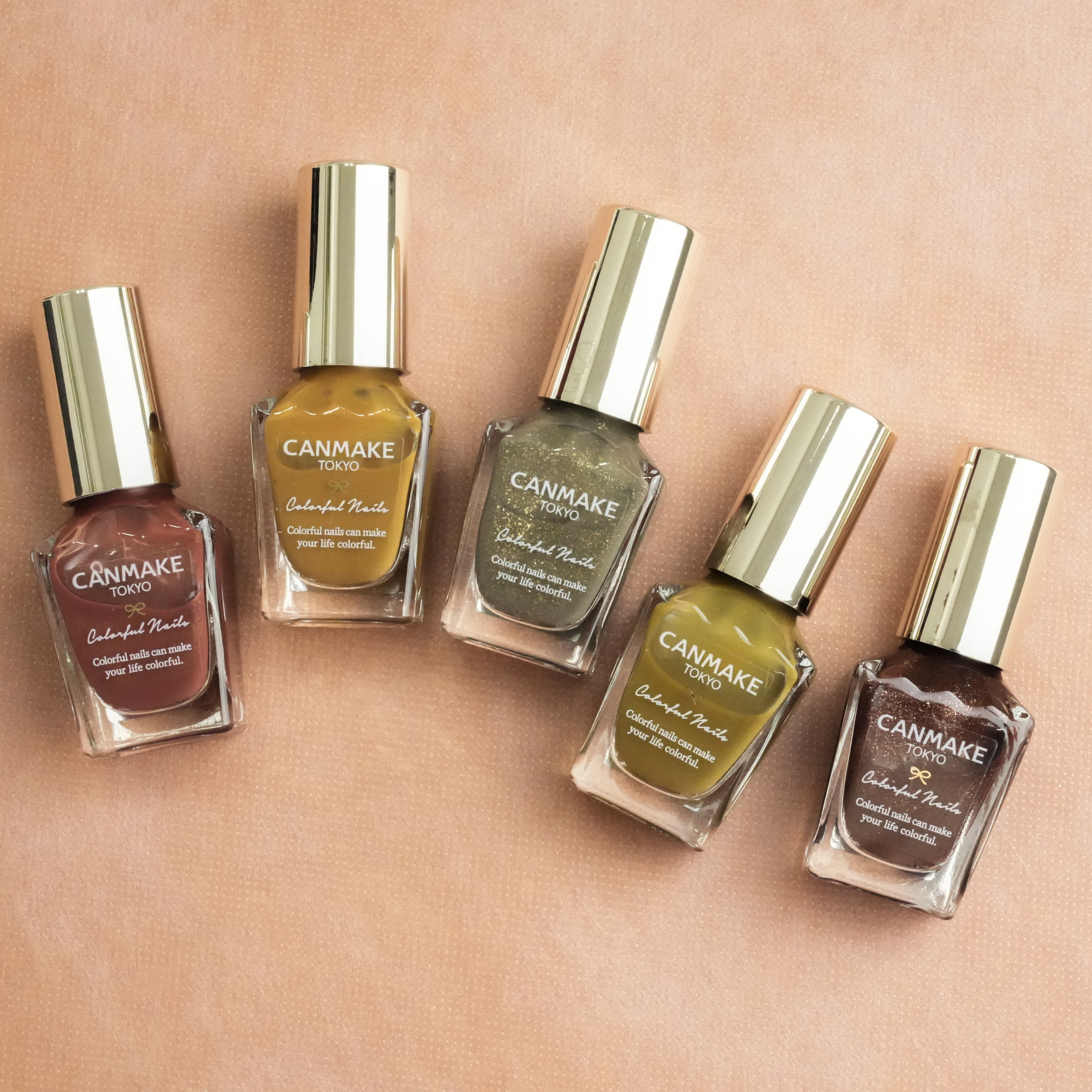 カラフルネイルズ/キャンメイク/マニキュアを使ったクチコミ（1枚目）