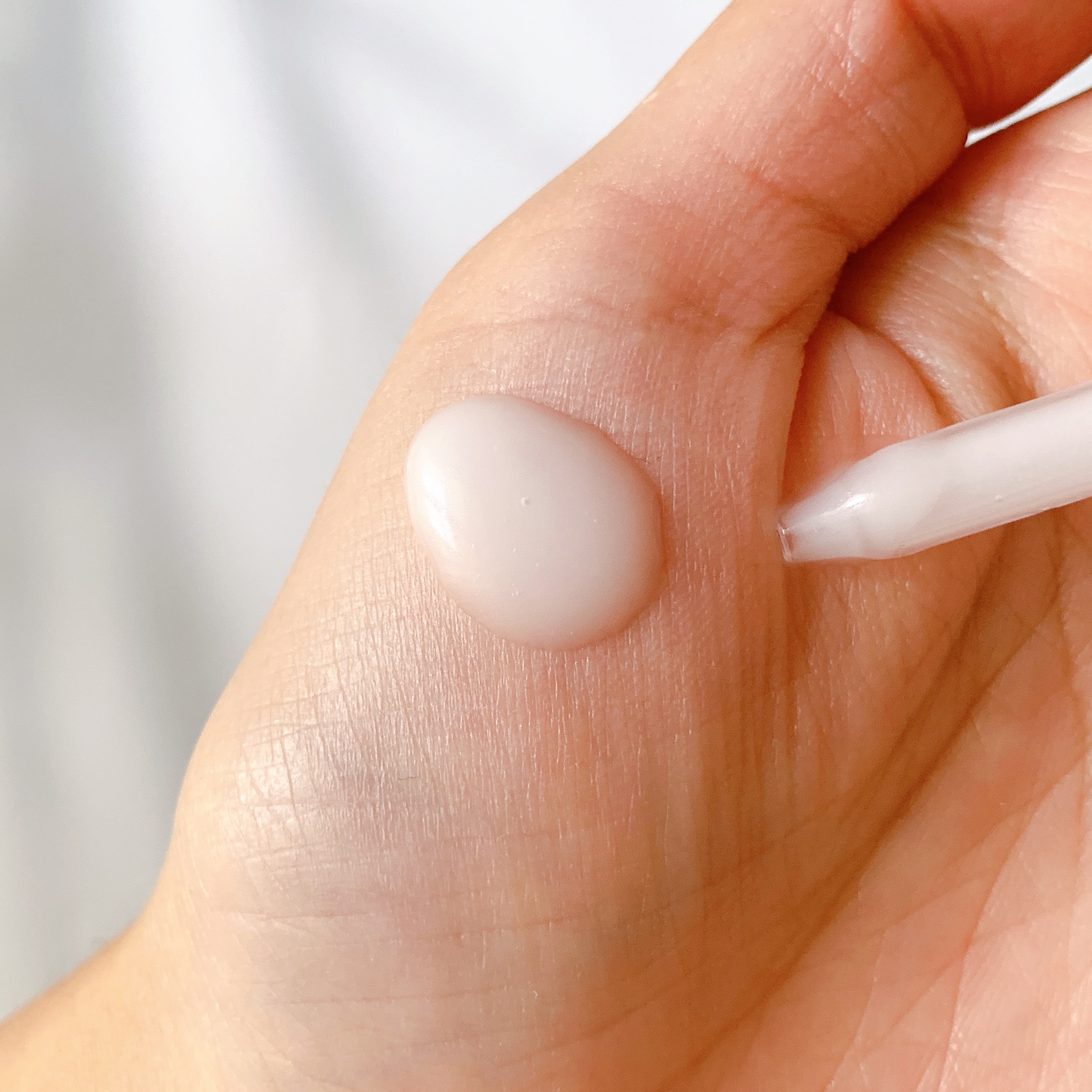 PAPA RECIPE ヒアルロン酸セラムのクチコミ「\ お肌が水分を欲してる方 🩵🩵 /


今回は”ヒアルロン酸セラム”をご紹介🙌🏻
最近花粉等.....」（2枚目）