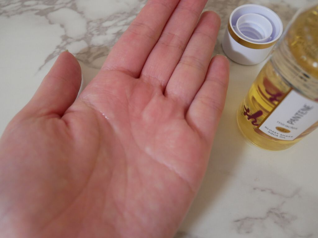 ミラクルズ グロッシー シェイク アクアオイル/パンテーン/ヘアオイルを使ったクチコミ（2枚目）