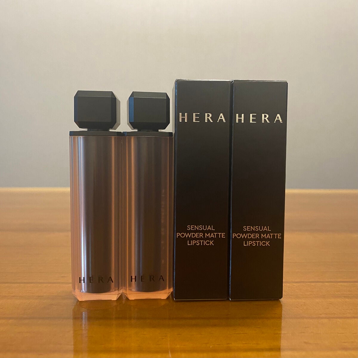 センシュアルパウダーマットリップスティック/HERA/口紅を使ったクチコミ(2枚目)