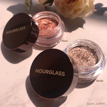 HOURGLASS  Scattered Light Glitter Eyeshadow/HOURGLASS/ジェル・クリームアイシャドウを使ったクチコミ（1枚目）