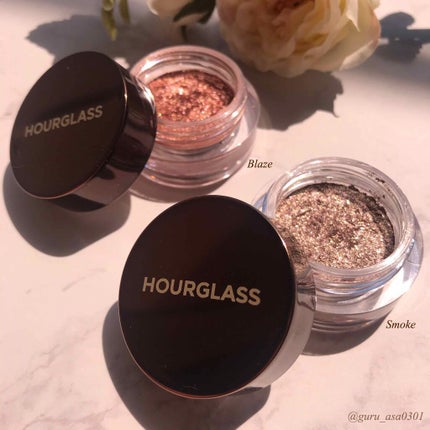 HOURGLASS  Scattered Light Glitter Eyeshadow/HOURGLASS/ジェル・クリームアイシャドウを使ったクチコミ(1枚目)