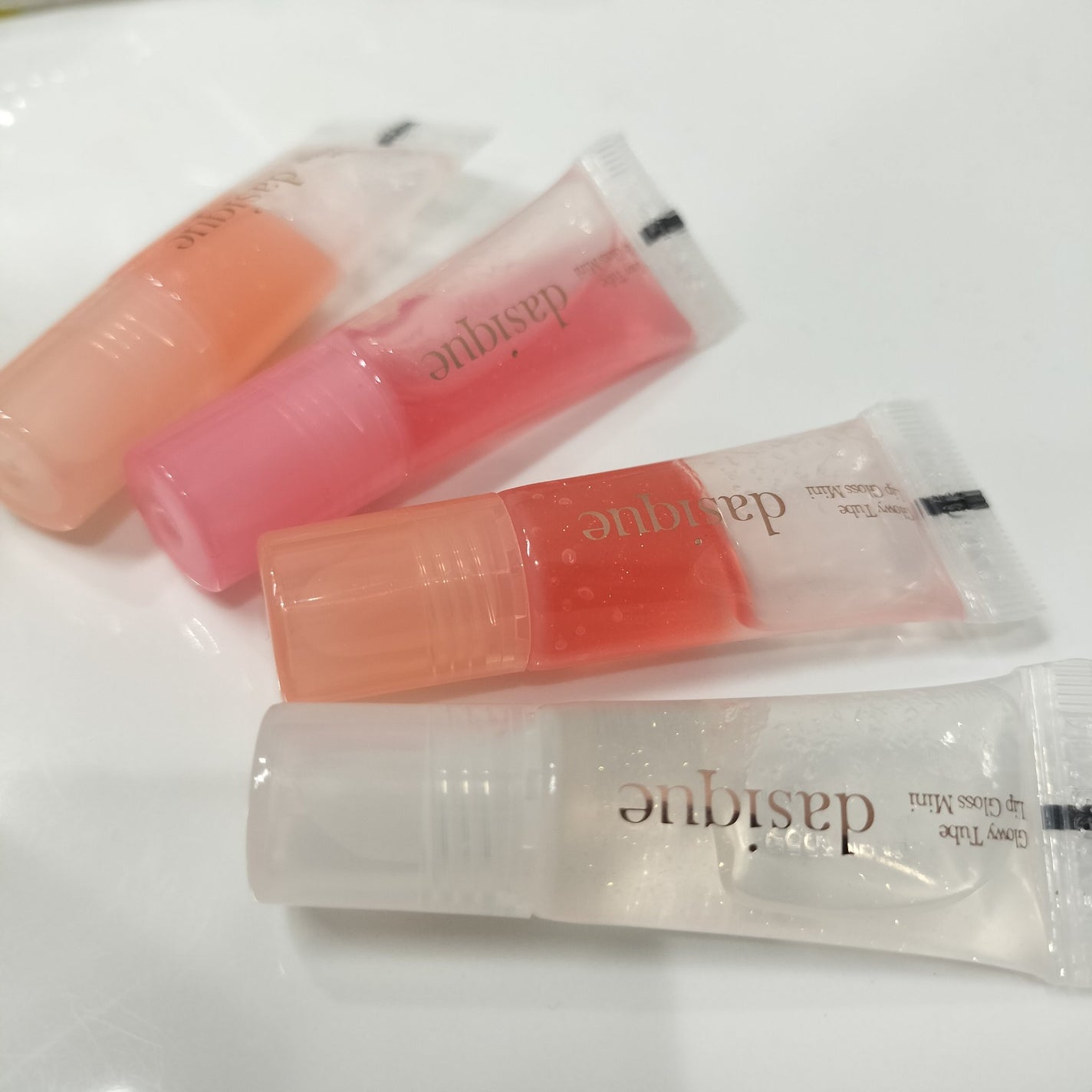 ふーちゃん🐬💕一重メイク on LIPS 「"デイジークのかわいすぎるラメグロス"デイジークグローリーリッ..」(2枚目)