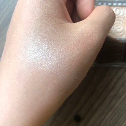 パールグロウハイライト/CEZANNE/パウダーハイライトを使ったクチコミ(3枚目)