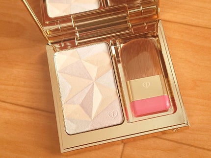 クレ・ド・ポー ボーテ レオスールデクラ/クレ・ド・ポー ボーテ/パウダーハイライトを使ったクチコミ(3枚目)