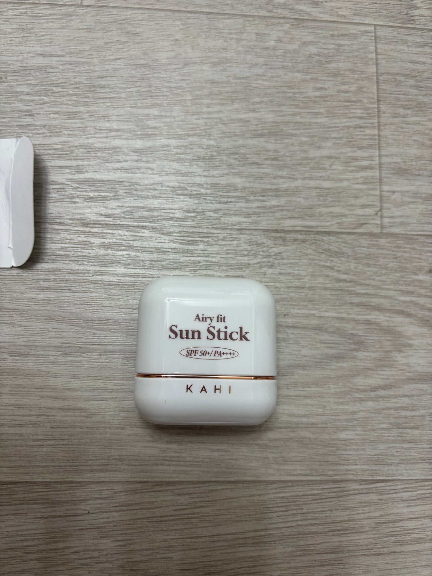 エアリーフィットサンスティック/KAHI/日焼け止めスティックを使ったクチコミ(2枚目)