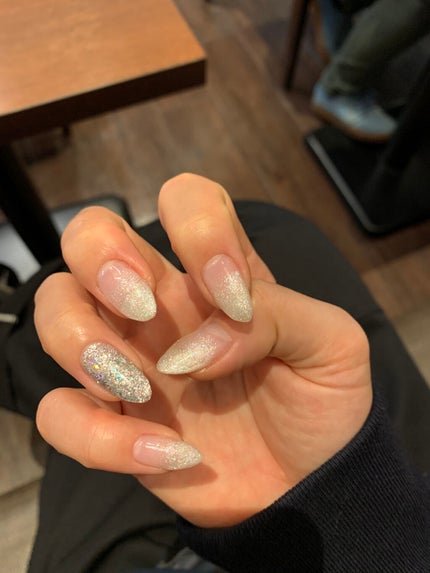 たむ【フォロバします】 on LIPS 「【ネイル履歴第3段✨】オーブが付いているネイル以外は全て自爪で..」(5枚目)