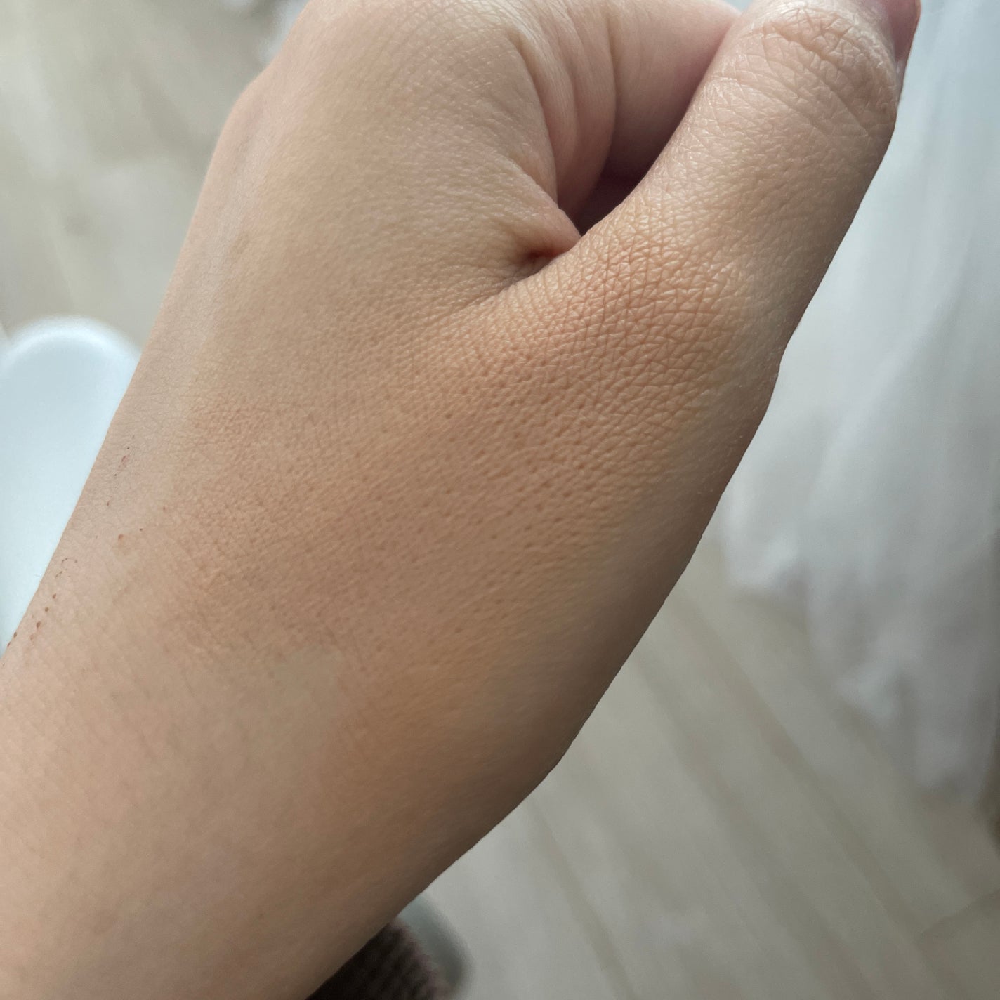 ミネラルインナートリートメントリキッドコンシーラー/エトヴォス/リキッドコンシーラーを使ったクチコミ(3枚目)