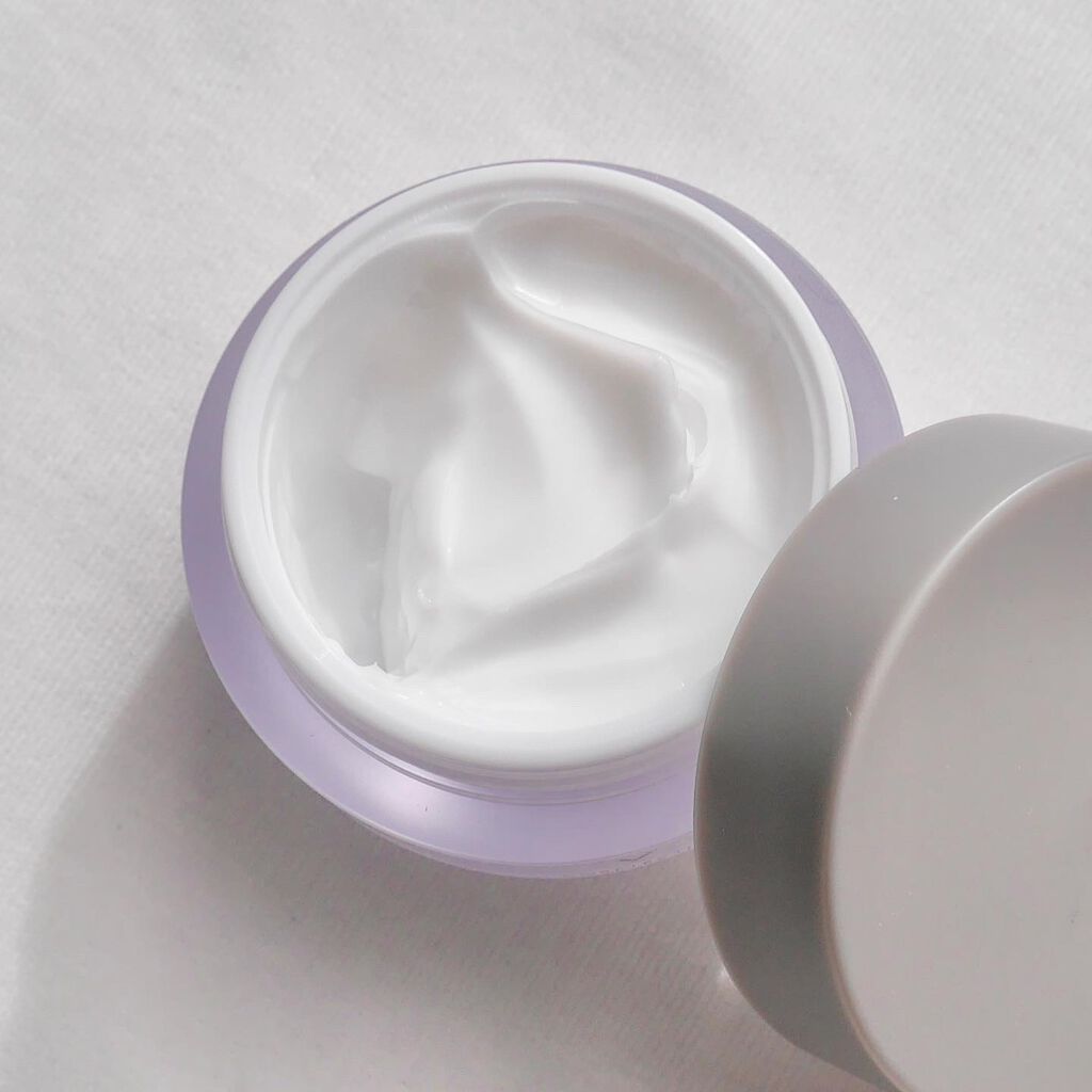 cos.rioca on LIPS 「ハリ・弾力不足が気になる方必見🔎!!ブイコアテクチンは、お肌に..」(4枚目)