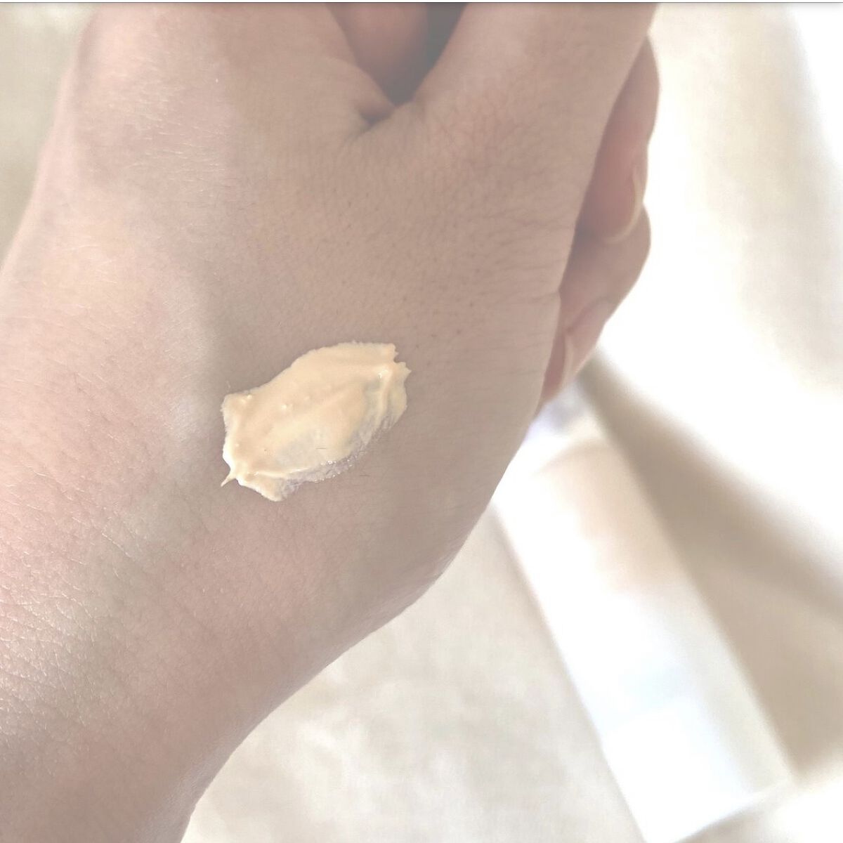 マットシフォン UVホワイトニングベースN/KiSS/化粧下地を使ったクチコミ（2枚目）