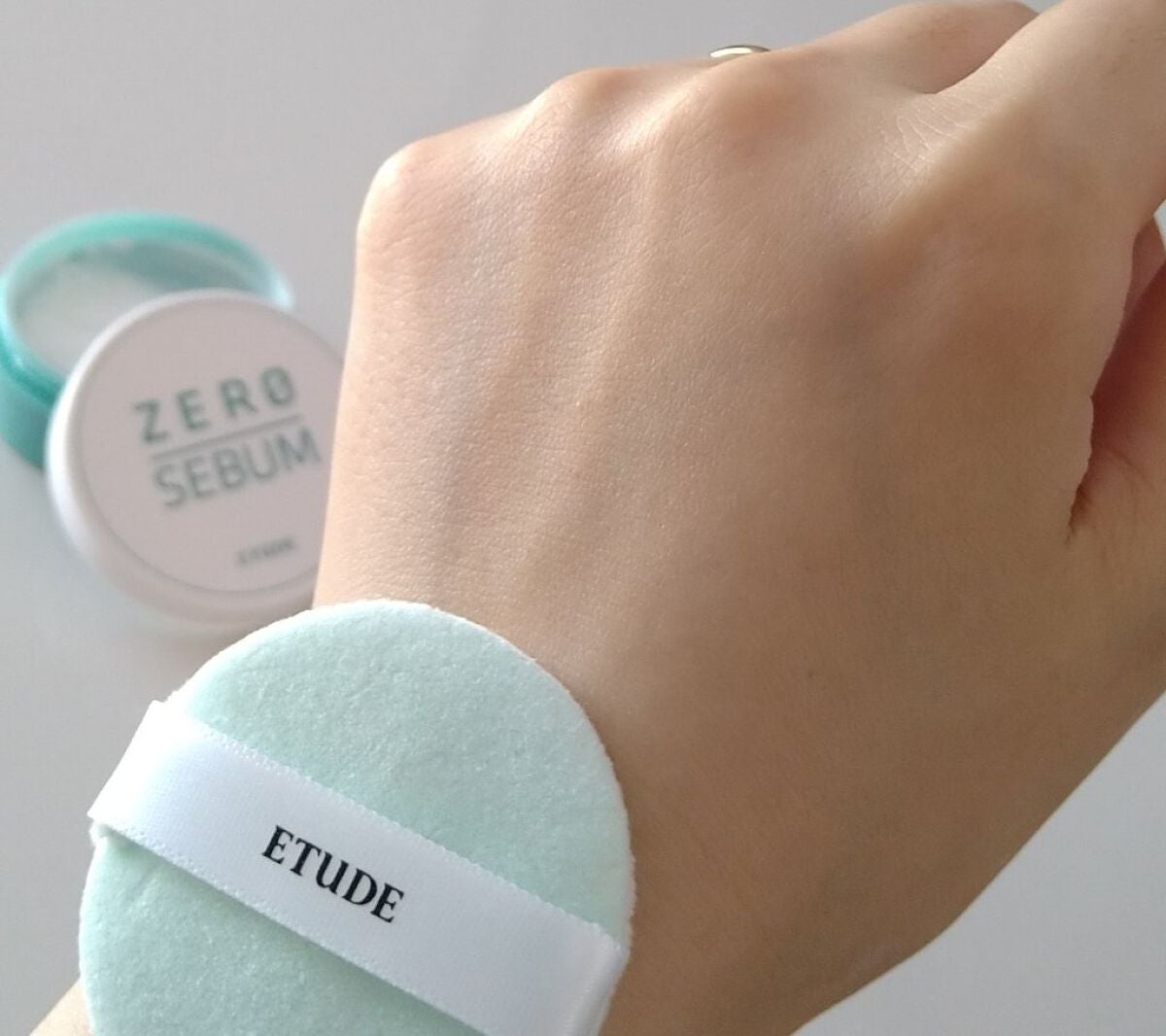 Zセバムドライングパウダー/ETUDE/フェイスパウダーを使ったクチコミ(4枚目)