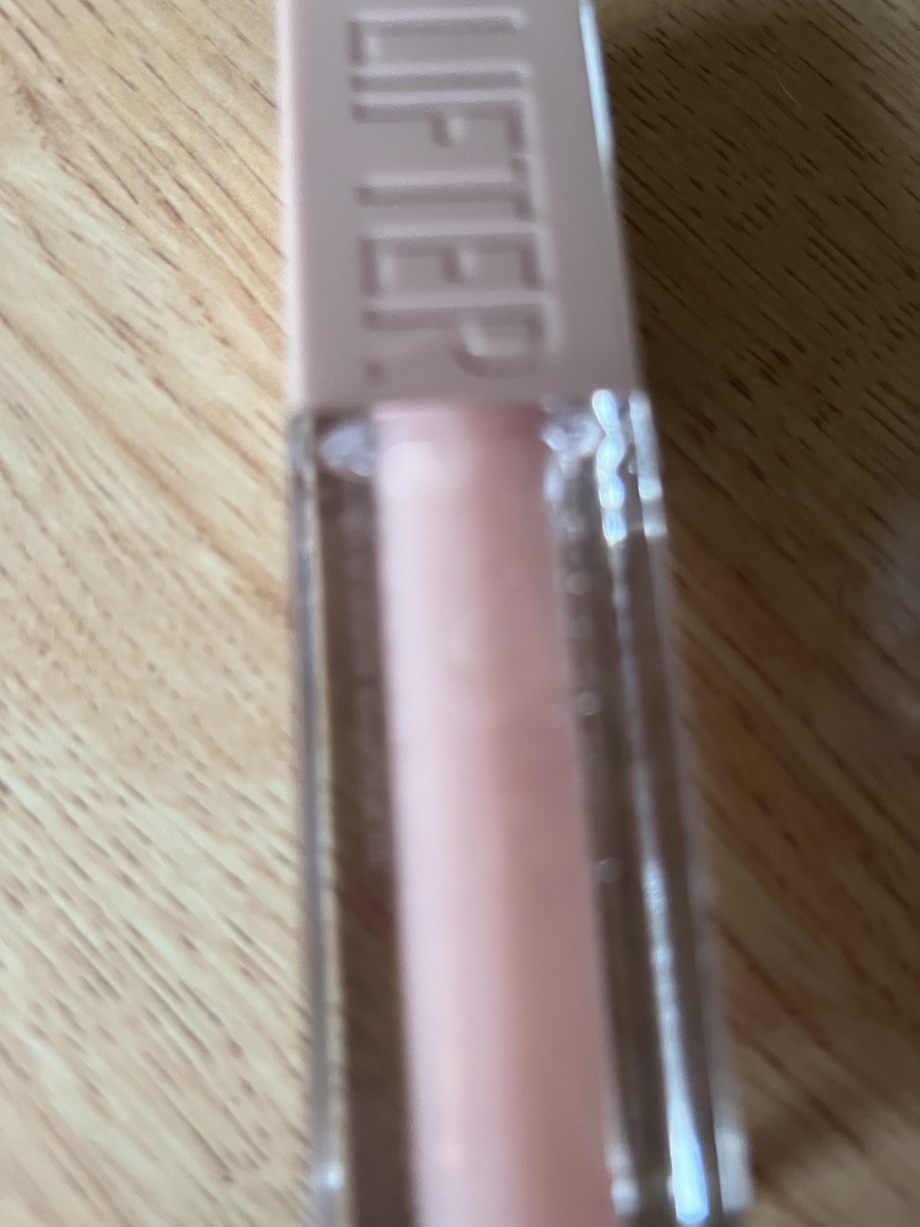 リフターシャイン 002 アイシーピンク/MAYBELLINE NEW YORK/リップグロスを使ったクチコミ（1枚目）