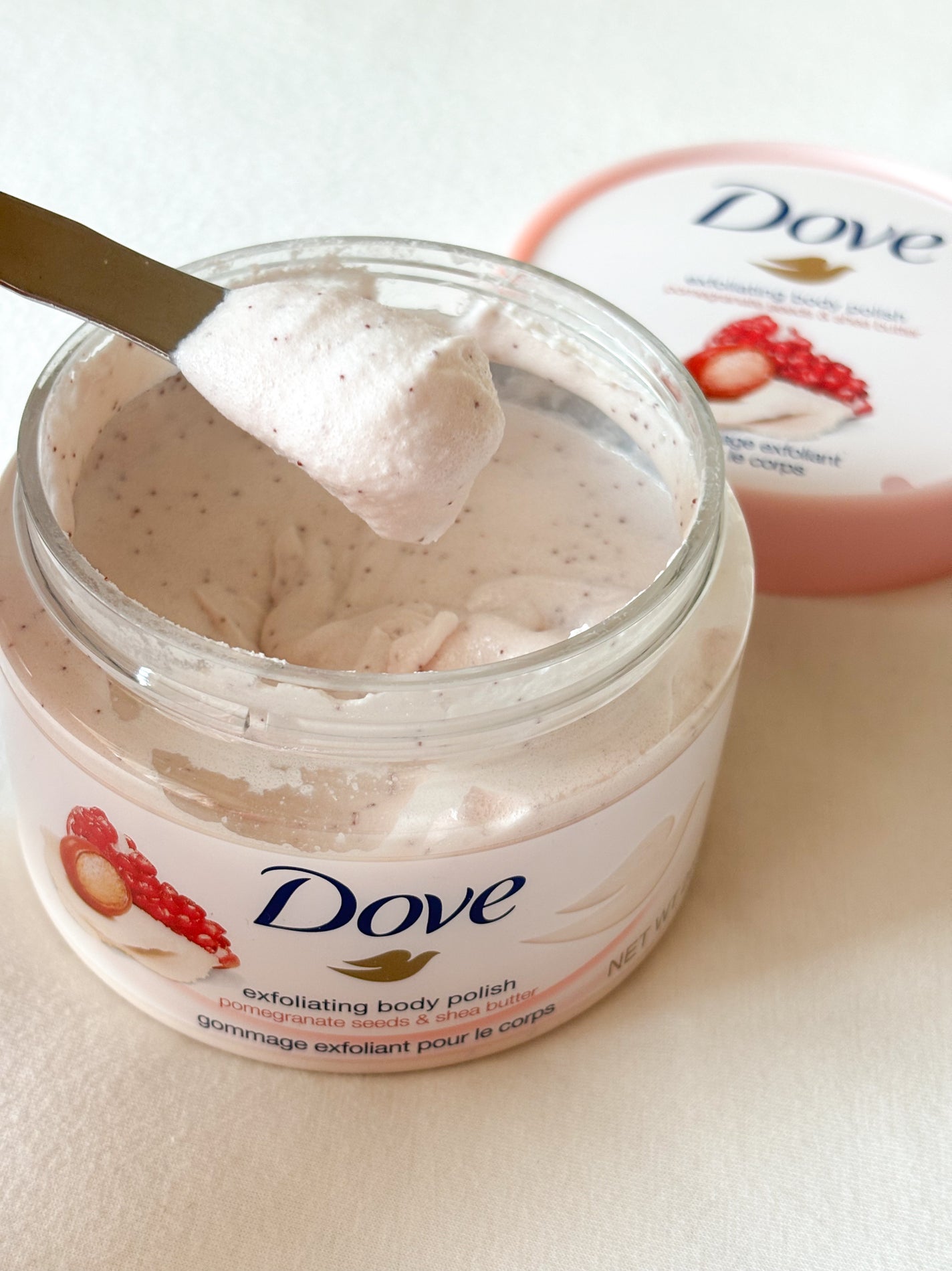 ダヴ ふわとろクリーミースクラブ ザクロ&シアバター/ダヴ/ボディスクラブを使ったクチコミ(2枚目)