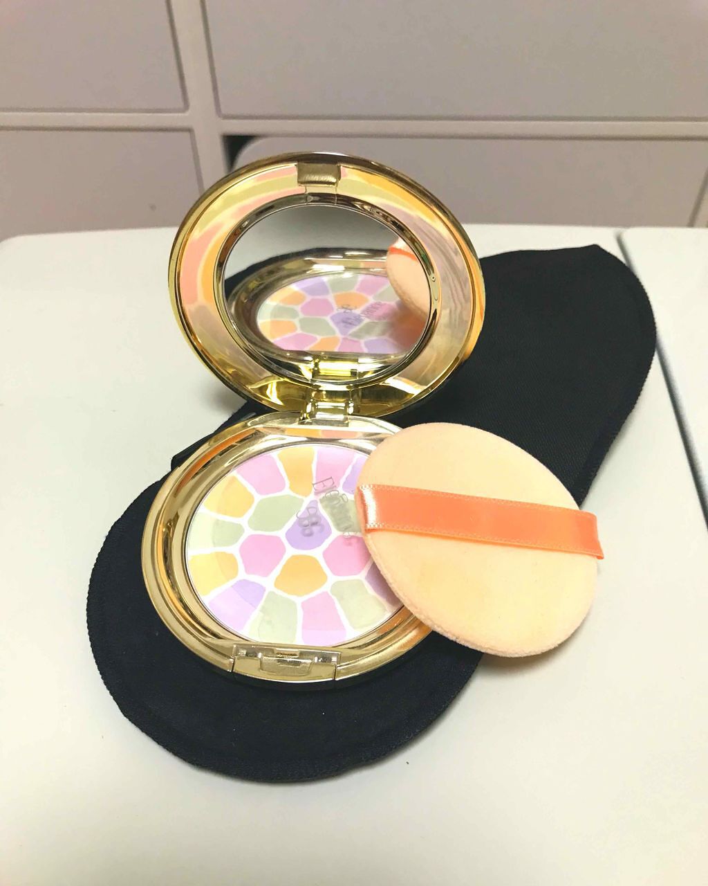 ラ プードル オートニュアンス/Elégance/プレストパウダーを使ったクチコミ（1枚目）