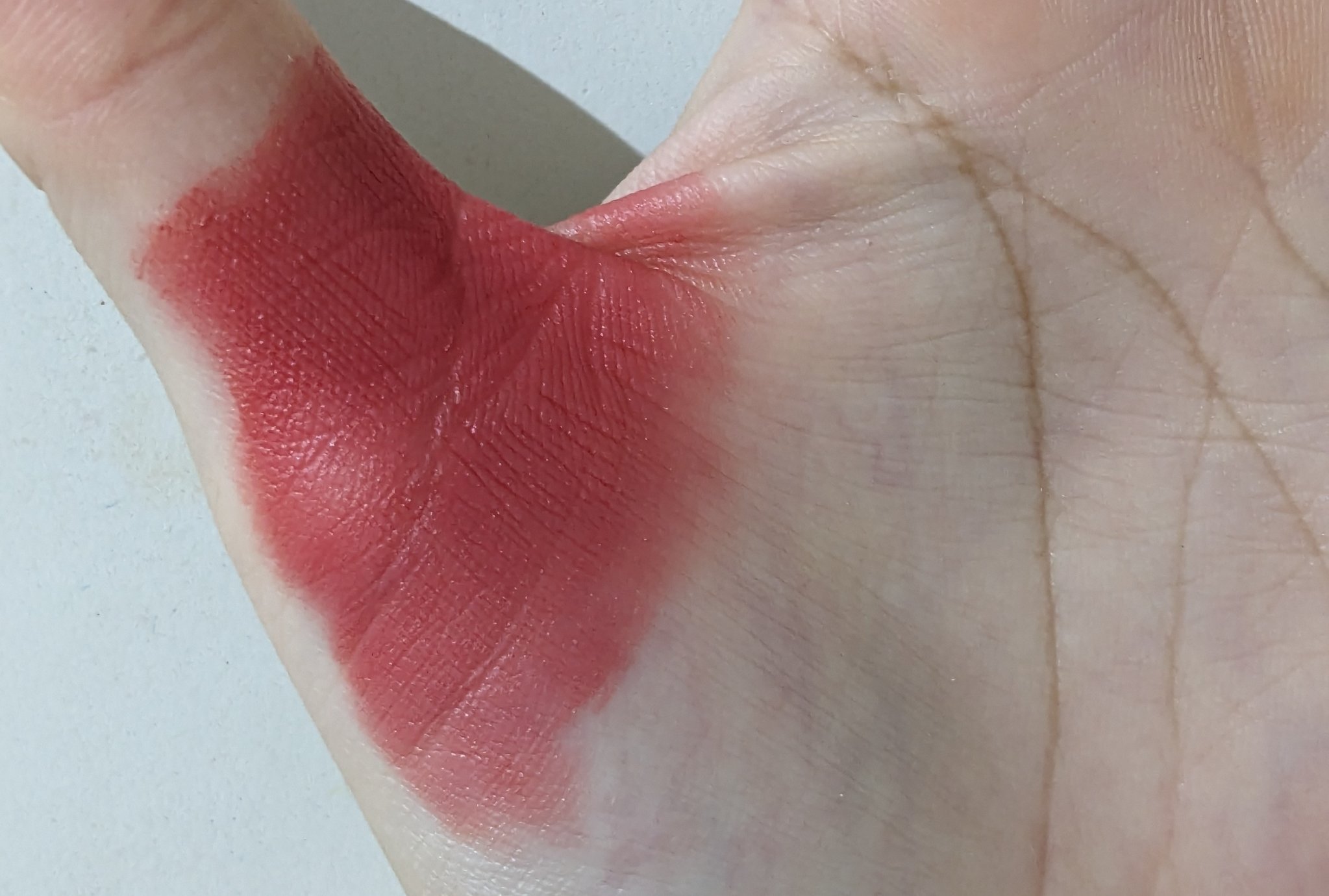 カラーグラムサンダーボルトオーバーブラーティント/Colorgram/リップティントを使ったクチコミ（3枚目）