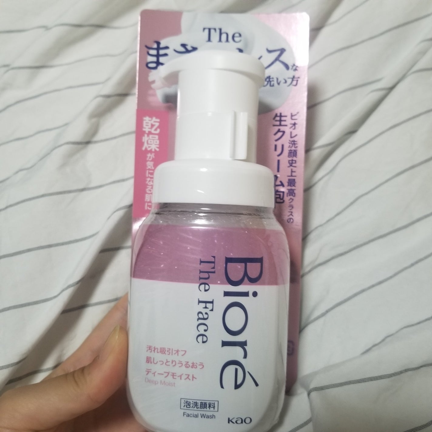 ビオレ ザフェイス 泡洗顔料 ディープモイスト/ビオレ/泡洗顔を使ったクチコミ(1枚目)