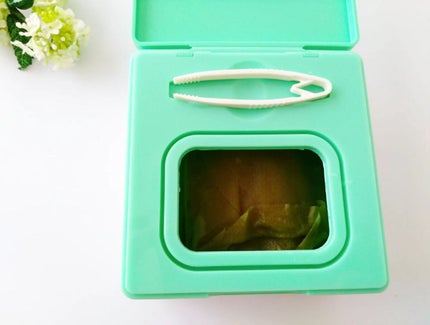 Sugar Lab リアルシカ グリーンシート デイリーマスクのクチコミ「シートマスクはびっくり!
繊維にツボクサをすりつぶしてつくったセンテラシールというCICAシー.....」(2枚目)