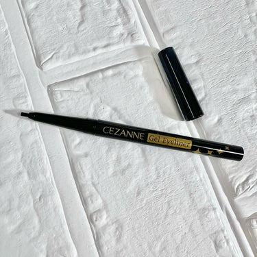 CEZANNE ジェルアイライナーのクチコミ「◾️セザンヌ
( @cezannecosmetics )
#セザンヌジェルアイライナー 
.
.....」（3枚目）