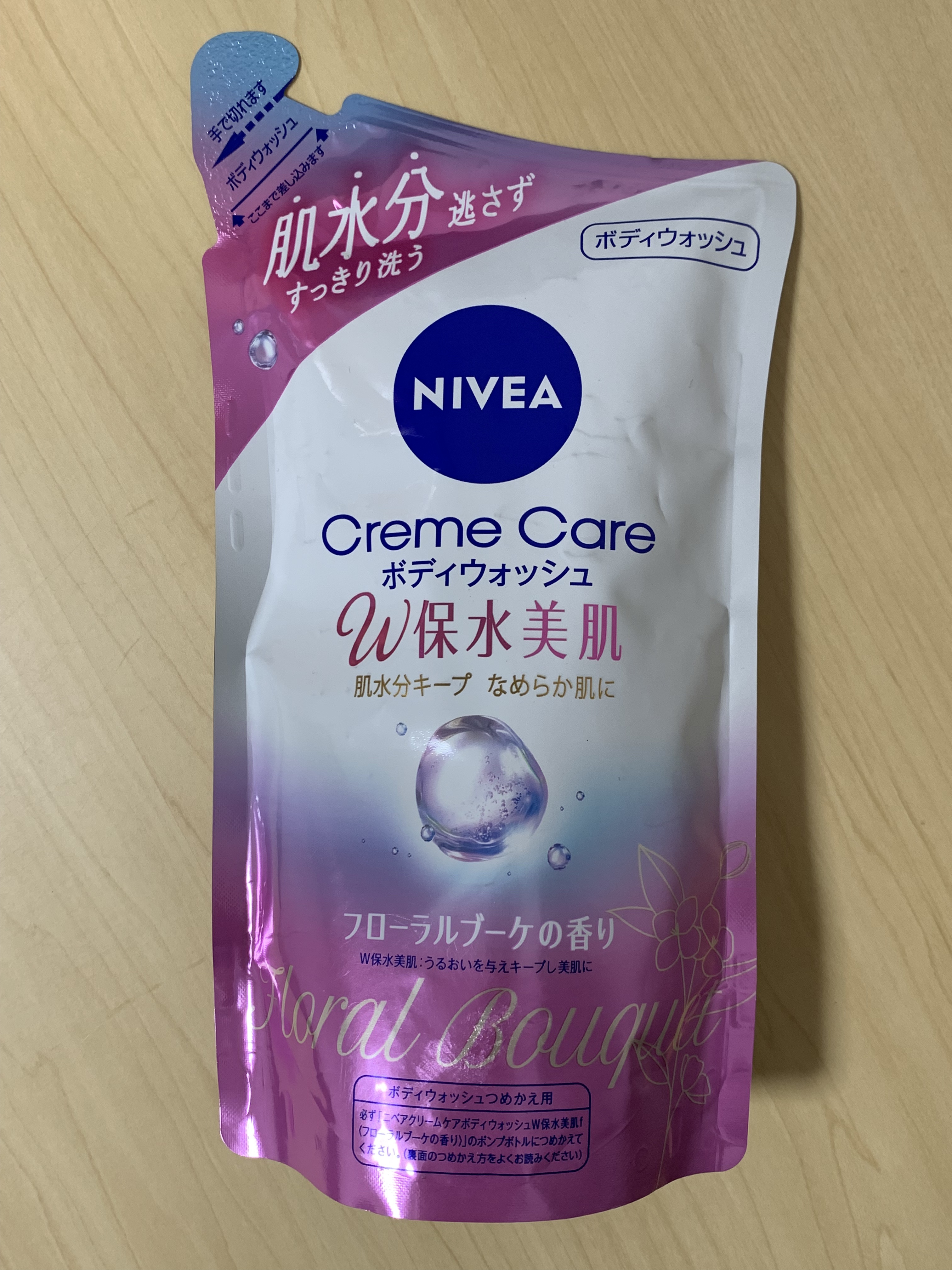 クリームケア ボディウォッシュ W保水美肌 フローラルブーケの香り 詰替用 350ml/ニベア/ボディソープを使ったクチコミ（1枚目）