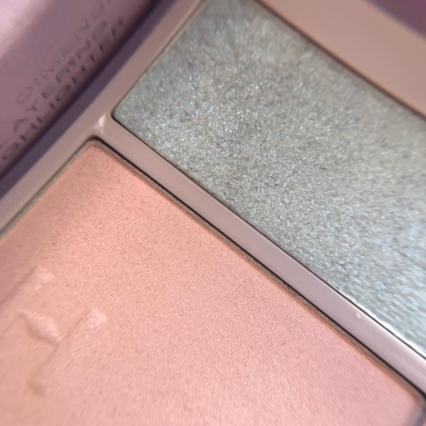 トゥルーディメンションレイヤリングハイライター/hince/パウダーハイライトを使ったクチコミ（2枚目）