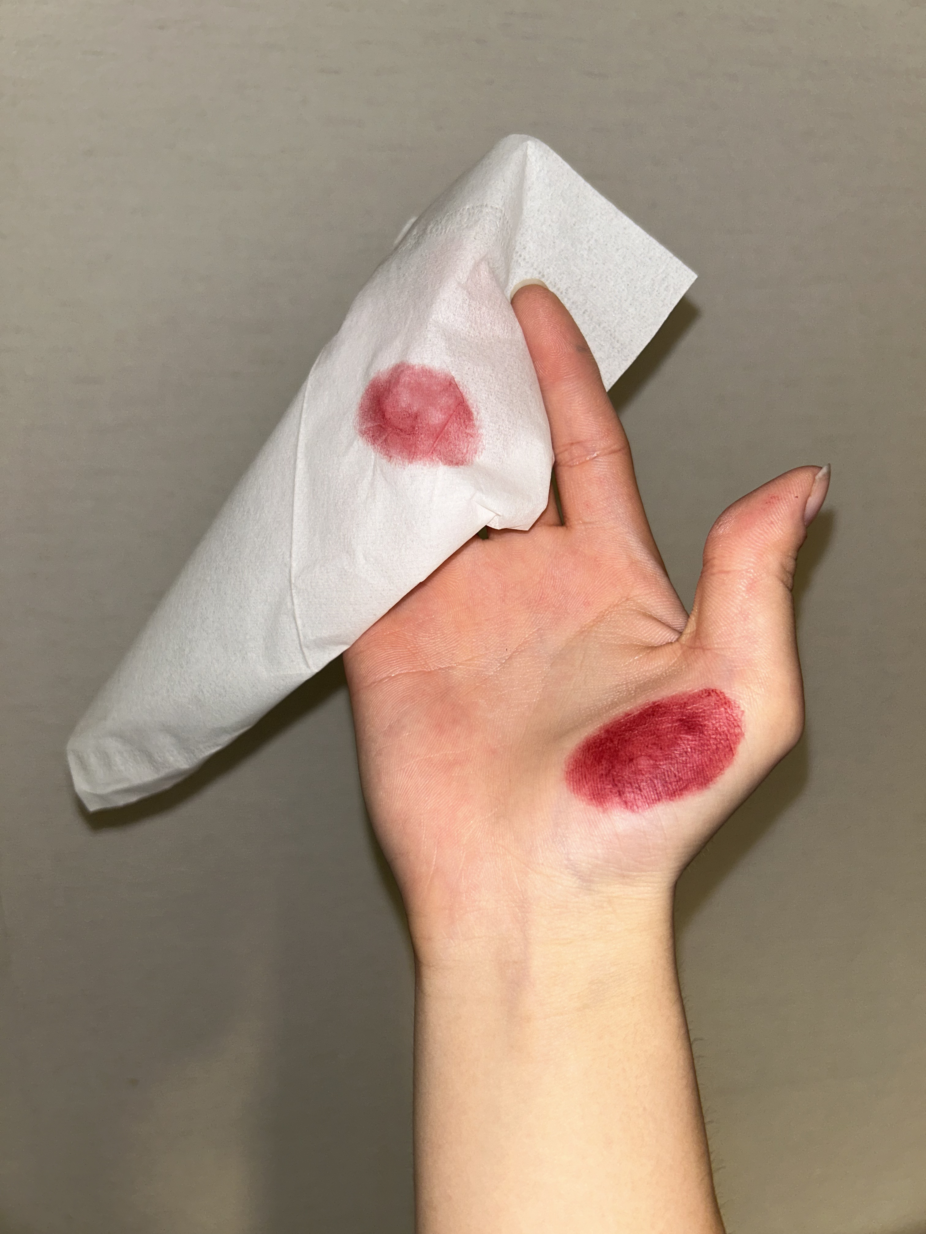 マット バーム/REVLON/口紅を使ったクチコミ（3枚目）