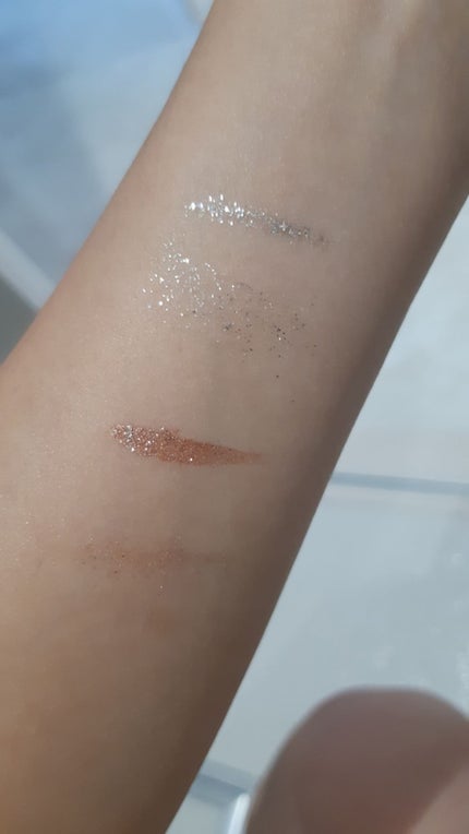 トゥインクル グリッター/innisfree/リキッドアイライナーを使ったクチコミ(2枚目)