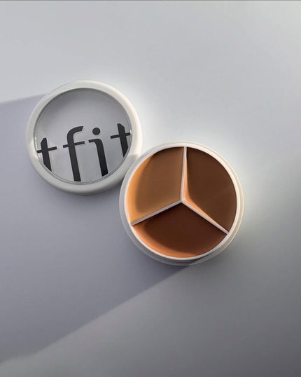 カバーアッププロコンシーラー/TFIT/パレットコンシーラーを使ったクチコミ(4枚目)