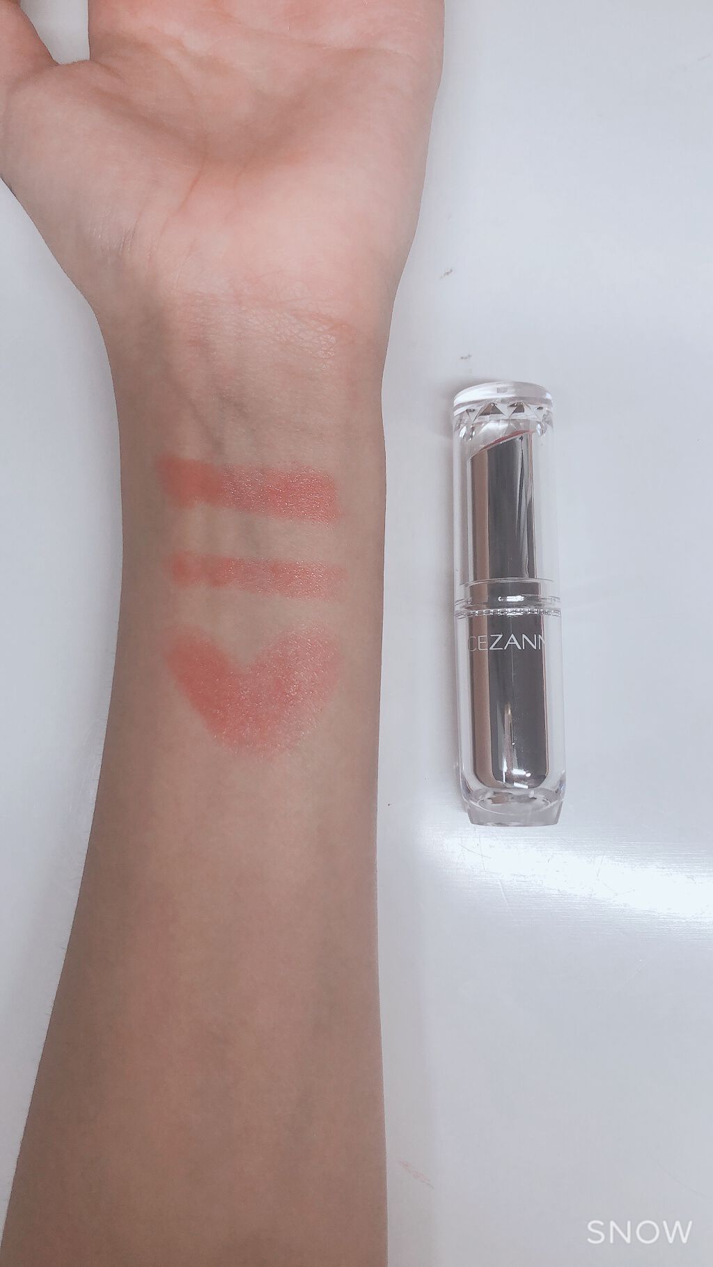 ラスティンググロスリップ/CEZANNE/口紅を使ったクチコミ(3枚目)