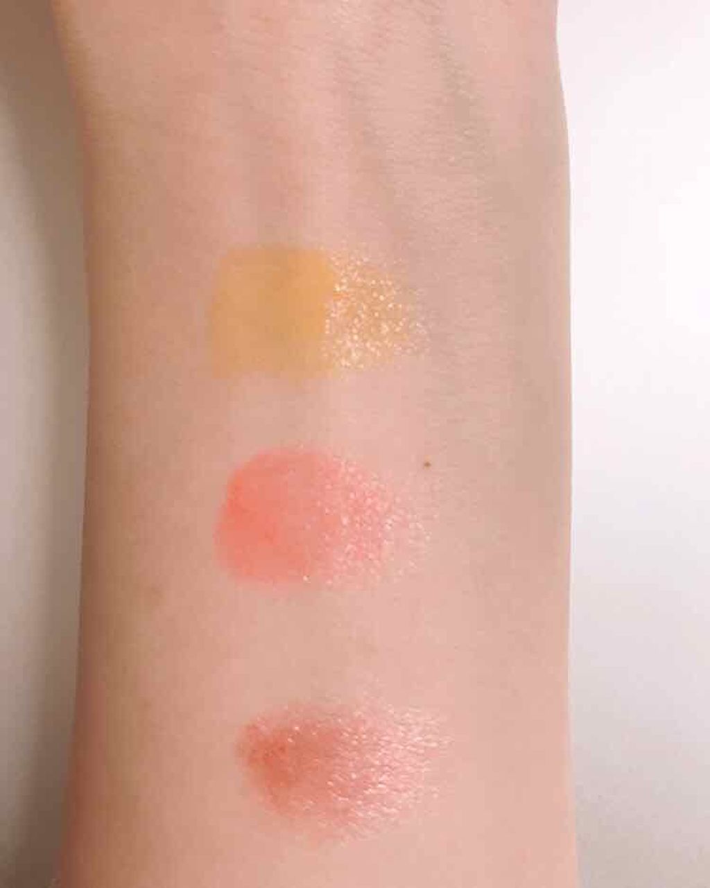 ラスティンググロスリップ/CEZANNE/口紅を使ったクチコミ（2枚目）