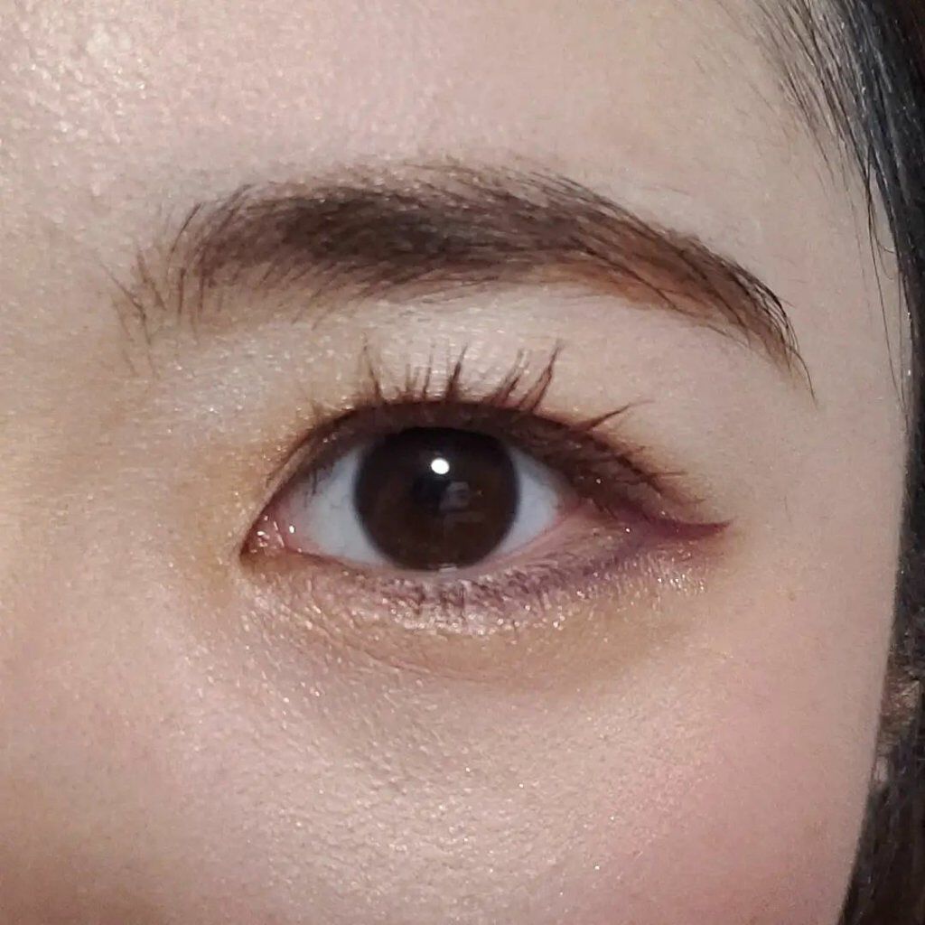 ダズルシャドウ/M・A・C/単色アイシャドウを使ったクチコミ（3枚目）